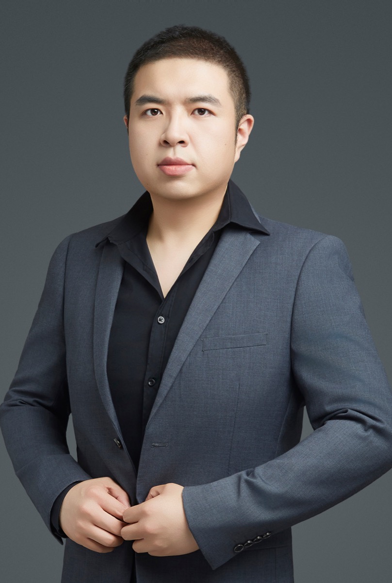Cyrus吕个人形象照